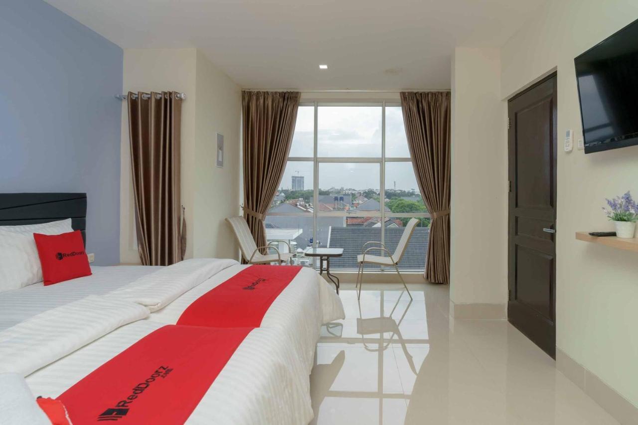 Reddoorz Plus Near Eka Hospital Bsd 5 Dadap Εξωτερικό φωτογραφία